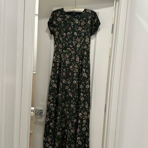 Gal Meets Glam maxi green floral dress, 2